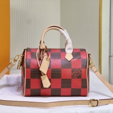 Louis Vuitton Speedy Bags